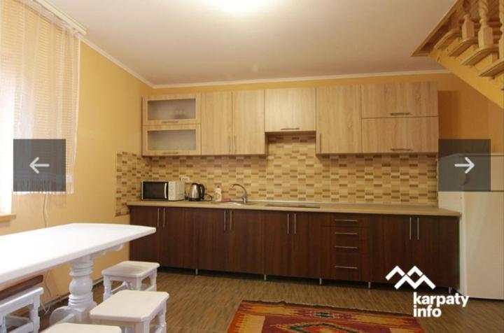 Dva Opryshka Villa Yaremche Ngoại thất bức ảnh